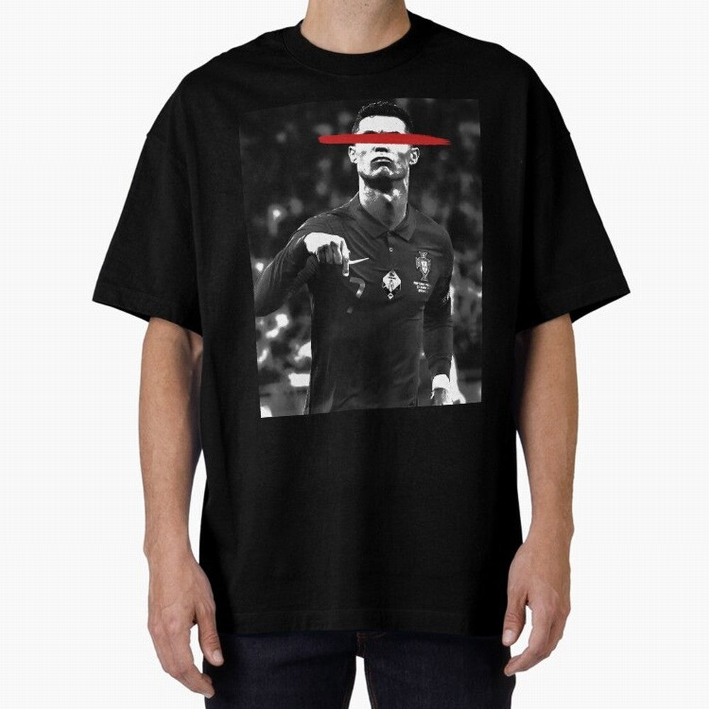 Cristiano in Rubrum Plaga Oversized T-Shirt Carry the Dream of FIFA World Cup 2026 Group Stage Spirit, with Germany, Neymar, Championship Spirit, Famous Goals, Roaring Crowds and International Football Unity; Ideal for Football Dads, Football Moms,