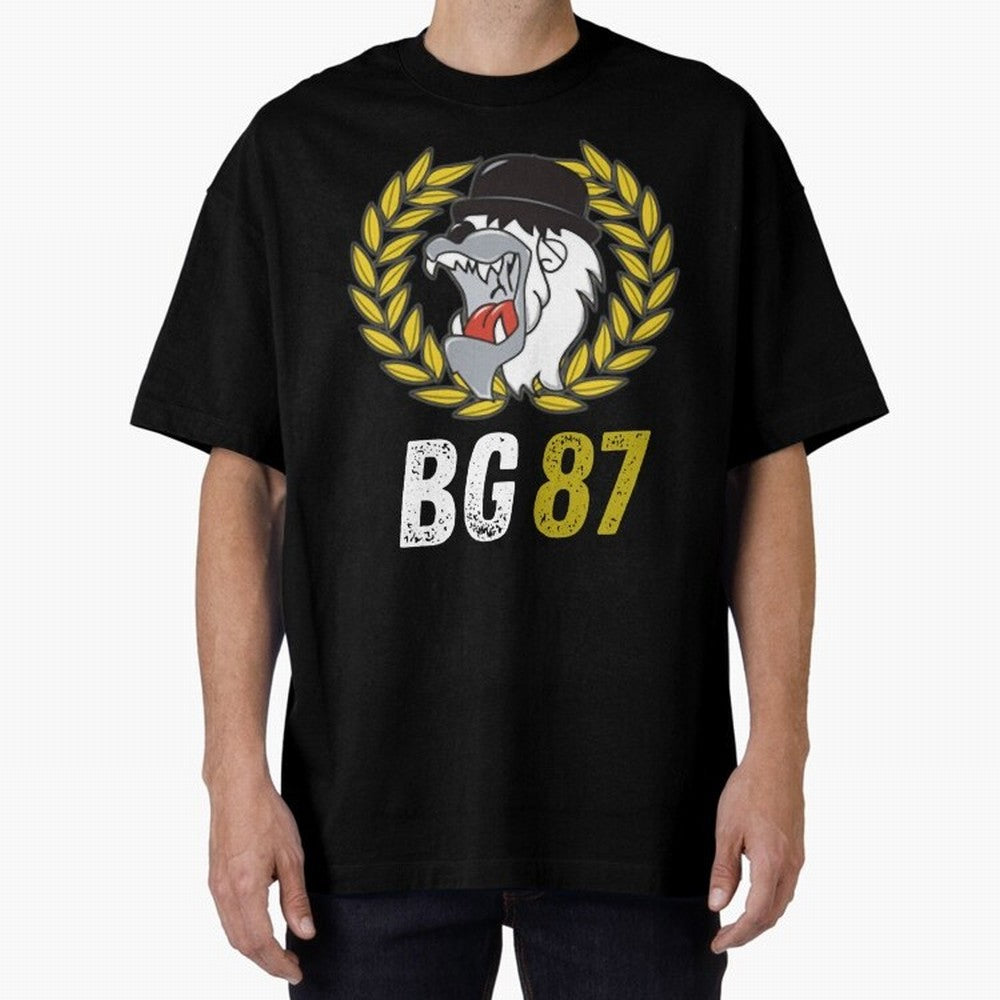Mala Suerte 87 (Hinchas Del Lyon) Camiseta Esencial Oversized T-Shirt Honor Champions and Dreams in FIFA World Cup 2026 USA Canada Mexico Connected to Messi and Cristiano Ronaldo, Argentina and Brazil Energy, Championship Spirit, Famous Goals,