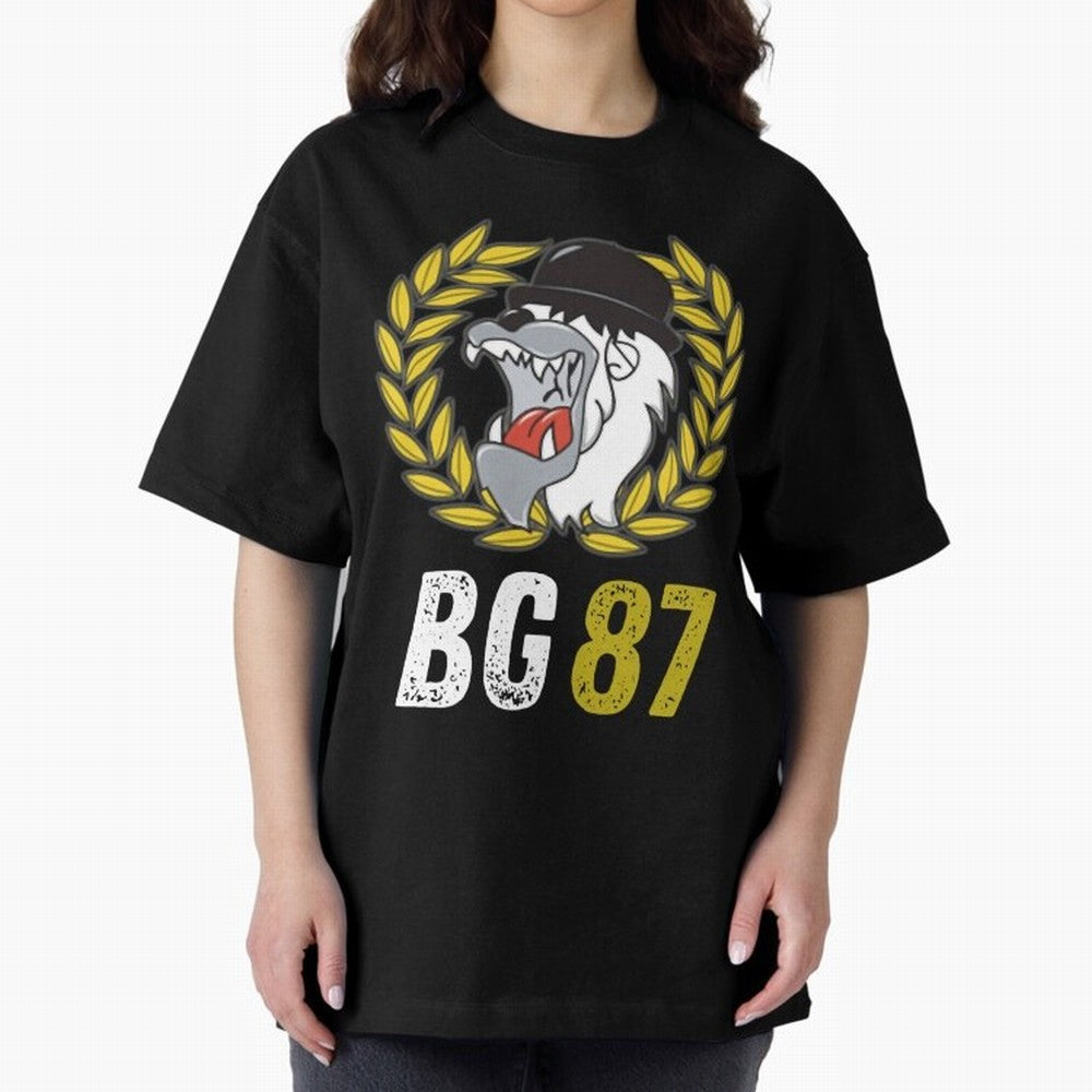 Mala Suerte 87 (Hinchas Del Lyon) Camiseta Esencial Oversized T-Shirt Honor Champions and Dreams in FIFA World Cup 2026 USA Canada Mexico Connected to Messi and Cristiano Ronaldo, Argentina and Brazil Energy, Championship Spirit, Famous Goals,
