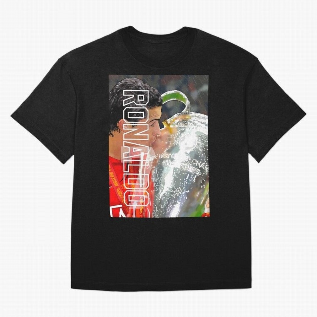 Cristiano Ronaldo ¨C 2008 Manchester United Champions League Glory Artwork by GrizzlyGFX Oversized T-Shirt Remember the FIFA World Cup 2026 USA Canada Mexico Journey through Messi, CR7 and Mbappe Highlights, Portugal Pride, Vintage Soccer Flavor,