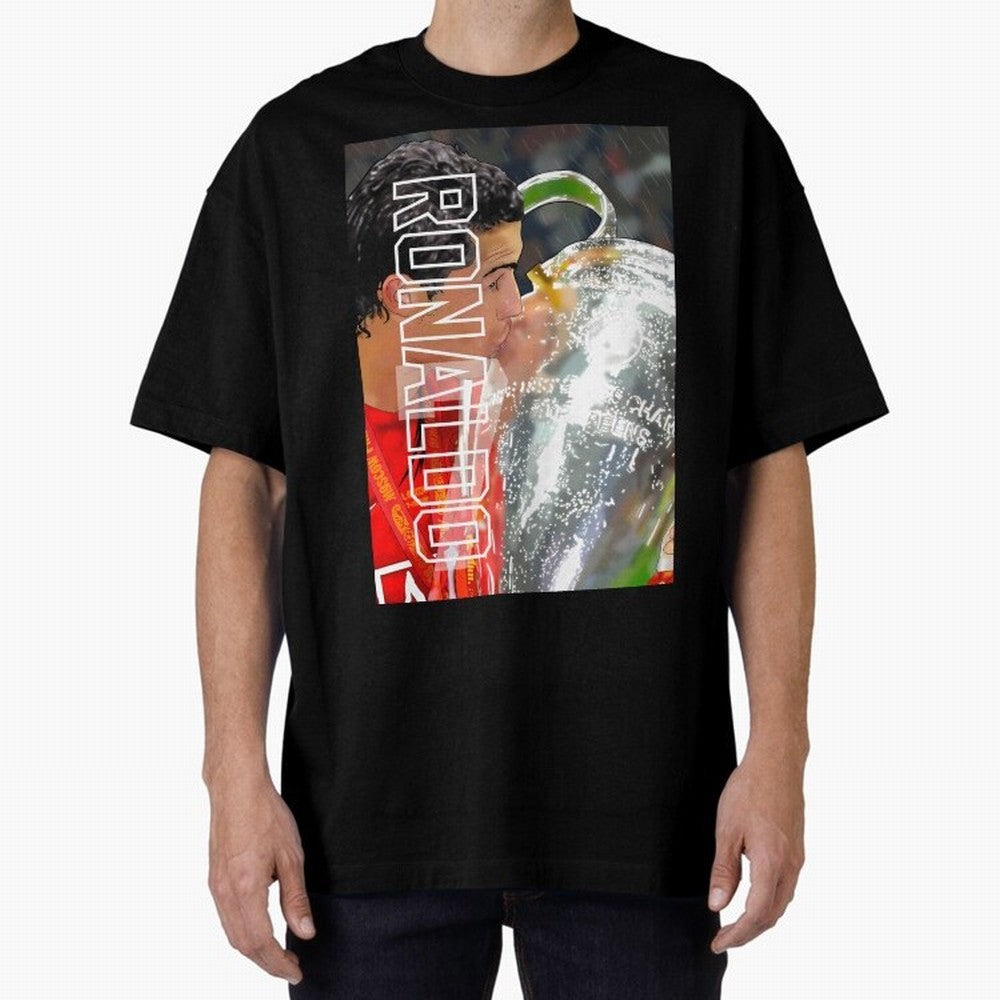 Cristiano Ronaldo ¨C 2008 Manchester United Champions League Glory Artwork by GrizzlyGFX Oversized T-Shirt Remember the FIFA World Cup 2026 USA Canada Mexico Journey through Messi, CR7 and Mbappe Highlights, Portugal Pride, Vintage Soccer Flavor,