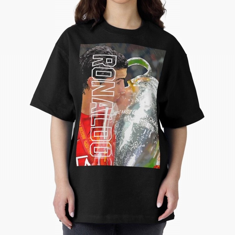 Cristiano Ronaldo ¨C 2008 Manchester United Champions League Glory Artwork by GrizzlyGFX Oversized T-Shirt Remember the FIFA World Cup 2026 USA Canada Mexico Journey through Messi, CR7 and Mbappe Highlights, Portugal Pride, Vintage Soccer Flavor,