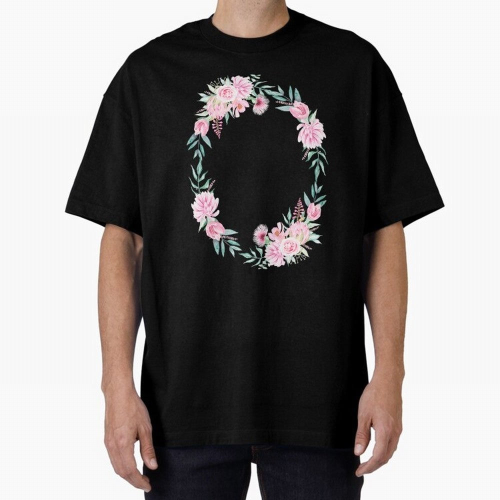 Proverbios 31:25 ¨C Est¨¢ vestida de fuerza y dignidad | Vers¨ªculo B¨ªblico Floral | Mujer de Fe Oversized T-Shirt Fuel FIFA World Cup 2026 Group Stage for Fans of CR7 and Argentina and Brazil, Bringing Worldwide Fan Energy, Dramatic Goals,