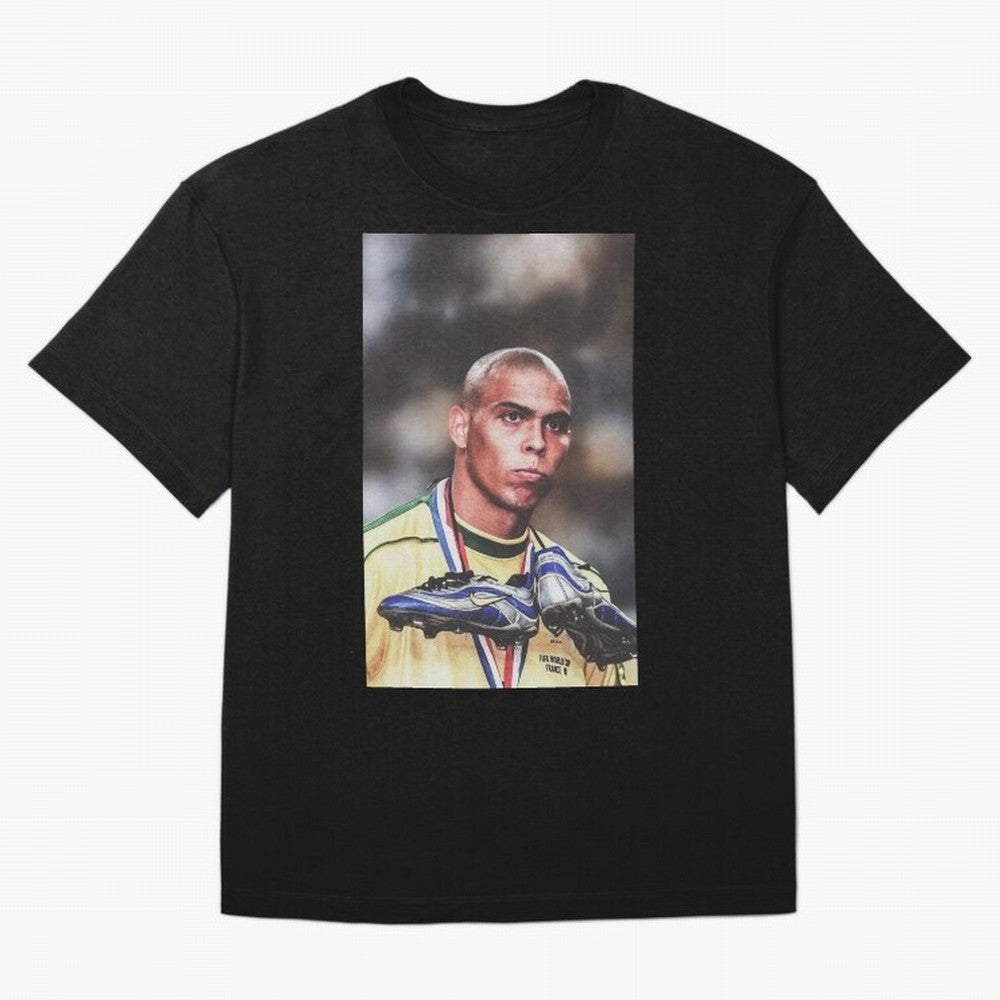 Ronaldo Luis Nazario de Lima Art Oversized T-Shirt Feel the Heartbeat of FIFA World Cup 2026 Group Stage for Fans of Neymar and Spain and Netherlands, Bringing Stadium Chants, National Pride, Trophy Dreams and Unforgettable Football Memories; Built