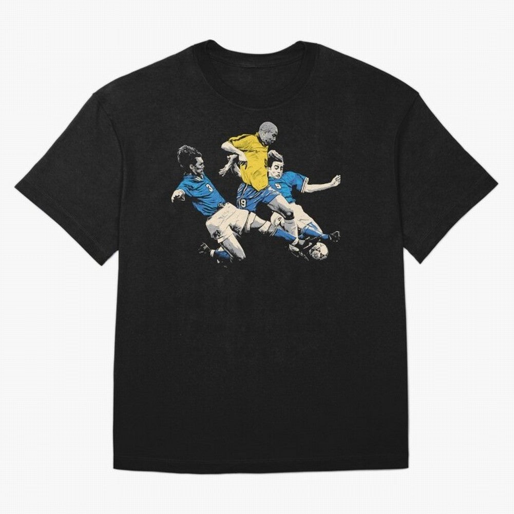 Ronaldo Nazario Oversized T-Shirt Celebrate Unforgettable Nights in FIFA World Cup 2026 Group Stage Spirit, Highlighting England and Germany, Mbappe and Neymar, Retro Football Energy, Iconic Rivalries, Trophy Chase Drama and Stadium Atmosphere;