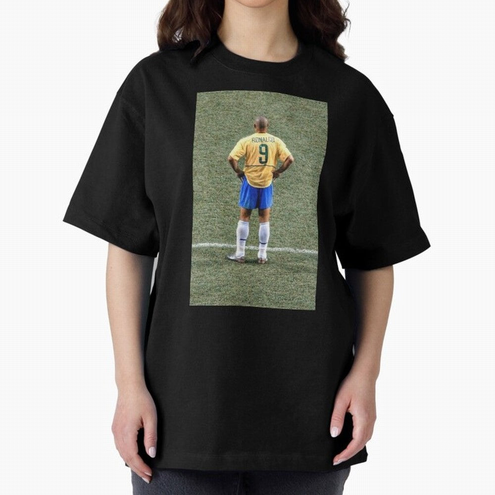 Illustration Ronaldo Luis Nazario de Lima Oversized T-Shirt Celebrate Global Passion for FIFA World Cup 2026 USA Canada Mexico Centered on Messi and Cristiano Ronaldo, Brazil Energy, Classic Soccer Heritage, Championship Pressure, Fan Loyalty and