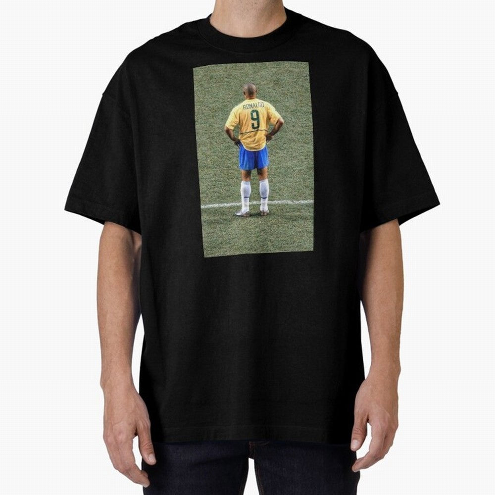 Illustration Ronaldo Luis Nazario de Lima Oversized T-Shirt Celebrate Global Passion for FIFA World Cup 2026 USA Canada Mexico Centered on Messi and Cristiano Ronaldo, Brazil Energy, Classic Soccer Heritage, Championship Pressure, Fan Loyalty and