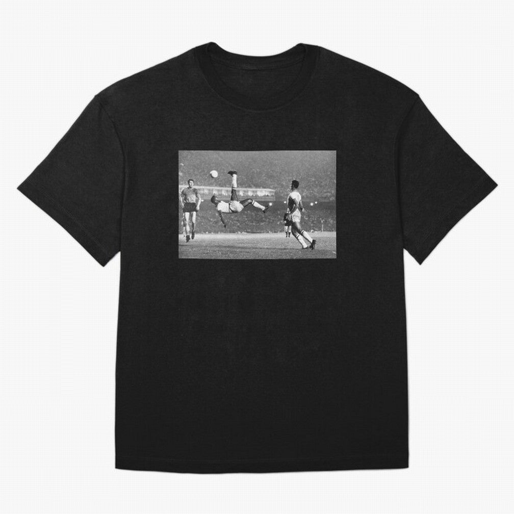 PELE LEGENDARY BICYCLE KICK BLACK AND WHITE5 Oversized T-Shirt Bring a Champion Mindset to FIFA World Cup 2026 Spirit, Inspired by Germany, Messi, Neymar and Mbappe, Football History, Final Match Energy, Crowd Noise and Once in a Lifetime Moments;