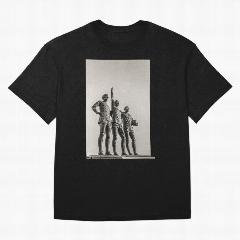 Manchester United Legends Oversized T-Shirt Feel International Energy from FIFA World Cup 2026 USA Canada Mexico for Fans of Cristiano Ronaldo, Haaland and CR7 and Netherlands, Bringing Championship Spirit, Famous Goals, Roaring Crowds and