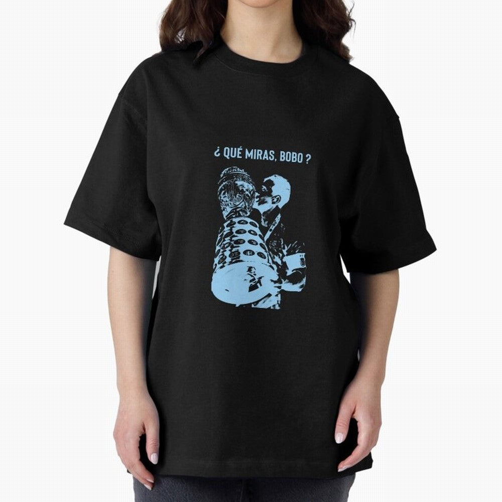 ?Que miras bobo? Oversized T-Shirt Bring Stadium Energy to the FIFA World Cup 2026 Group Stage Journey through Haaland Highlights, Spain Pride, Game Day Rituals, Football Legends, Country Pride and the Road to the Final; Ideal for Passionate Fans