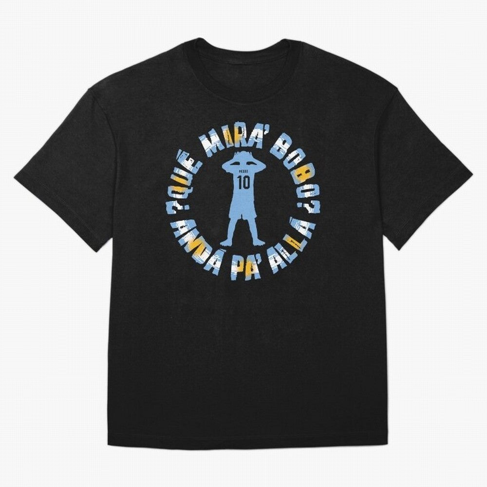 Que Mira, Bobo? - Messi Oversized T-Shirt Honor Football Greatness during FIFA World Cup 2026 USA Canada Mexico for Fans of CR7 and Messi and England, Bringing Match Day Excitement, Supporter Culture, Golden Goals and Global Football Passion; Ideal
