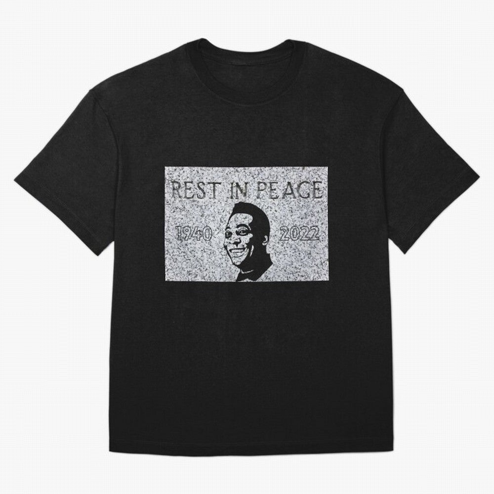 RIP Pel¨¦, 1940-2022 Oversized T-Shirt Show Support during FIFA World Cup 2026 Spirit, Capturing Portugal, Neymar, Worldwide Fan Energy, Dramatic Goals, Stadium Lights and Championship Celebrations; Perfect for Fans, Collectors, Family Gatherings,